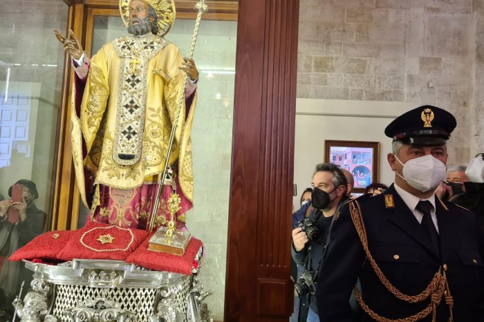 Bari: oggi la cerimonia di riconsegna degli oggetti sacri trafugati dalla Basilica di San Nicola
