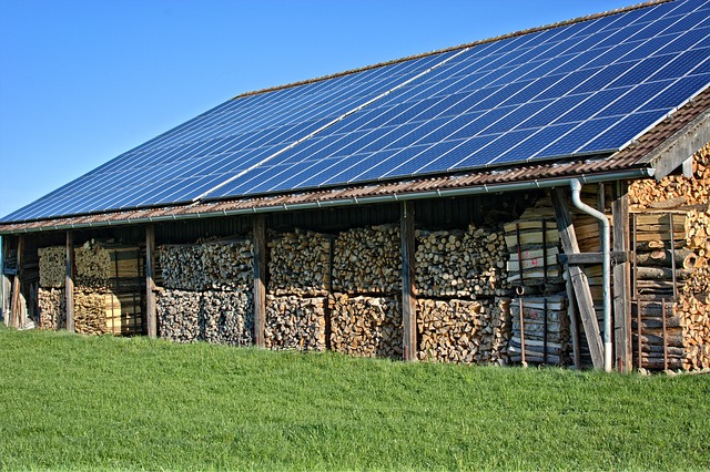 Puglia: pubblicazione in Gazzetta del "decreto agrisolare", apre alla possibilità di installare pannelli fotovoltaici sui tetti di circa 2mila aziende agricole, serre e stalle