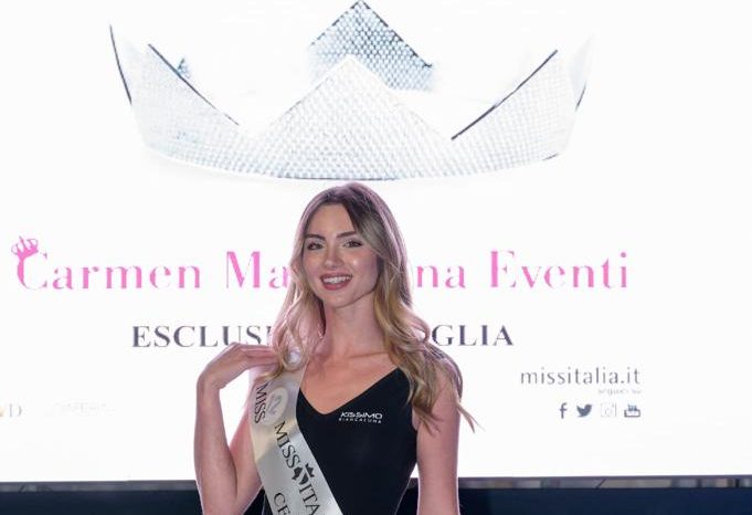 Simona Frascaria è la prima premiata di Miss Italia Puglia