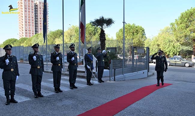 GDF: IL Comandante Regionale Puglia, G. D. Fabrizio Toscano, in visita comando provinciale di Taranto.