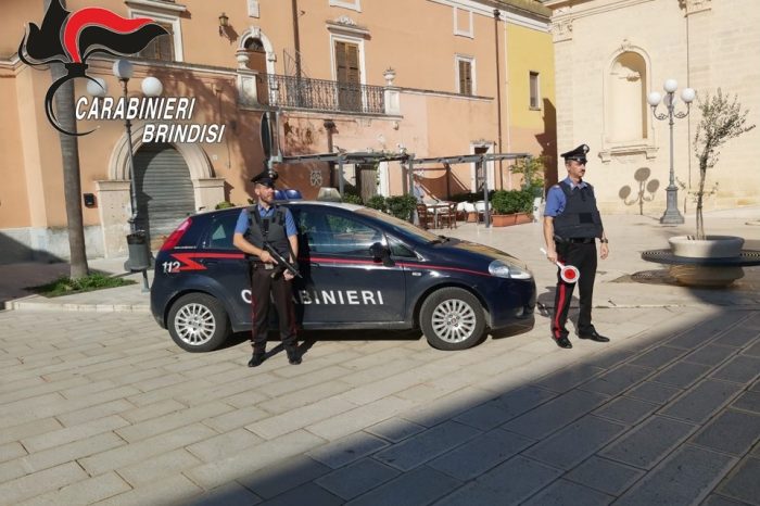 San Donaci (Br): non si fermano all'alt dei Carabinieri, denunciati e sanzionati