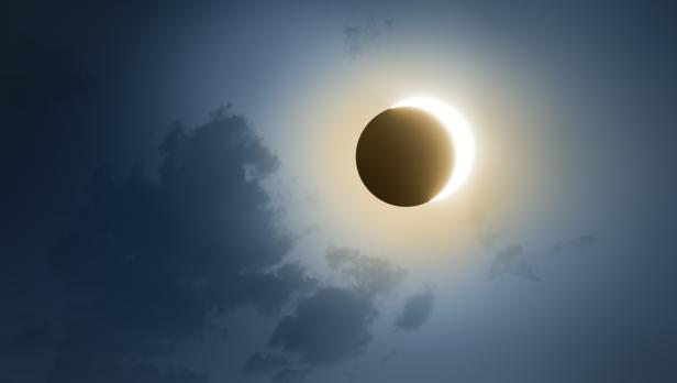 Italia: oggi "eclissi solare parziale"