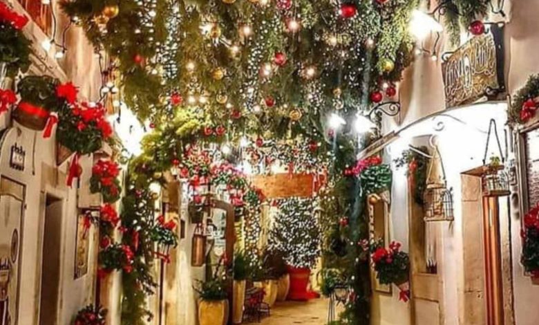 Locorotondo per il web la Città del Natale in Puglia 2022
