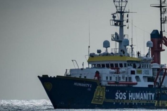 Bari - La nave Humanity assegnata al porto barese