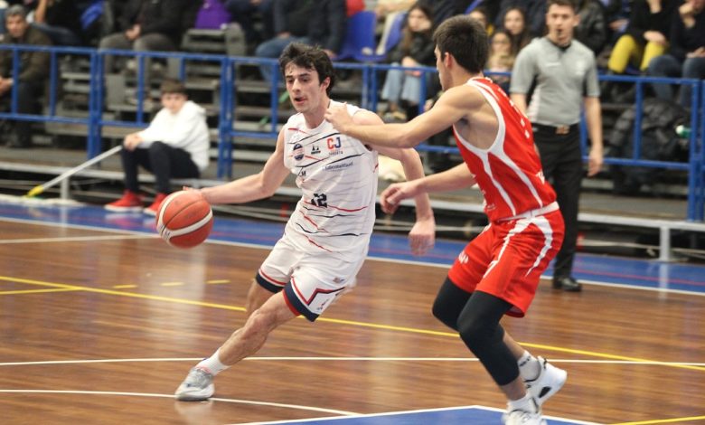 Diretta tv e streaming su Lnp Pass solo per abbonati. Diretta radiofonica sui 96.5fm stereo e in streaming radio su Cittadella la Radio anche quest’anno radio ufficiale rossoblu, al sito www.radiocittadella.it mentre la differita tv in chiaro del match andrà in onda il lunedì alle ore 14.30.