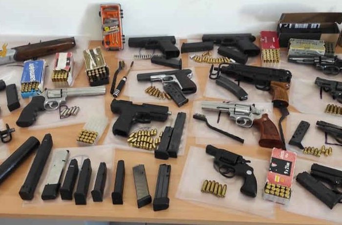 Cassano Murge - Detenzione illegale di armi e munizioni