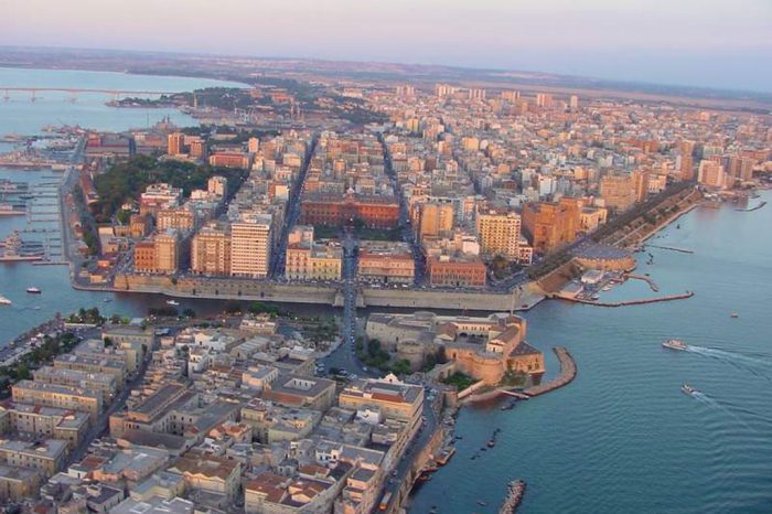 Taranto - Avviso pubblico per erogazione contributo a sostegno disabili e anziani.