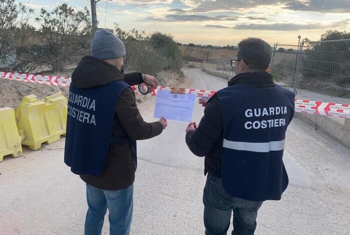 Guardia Costiera scopre si di smaltimento rifiuti