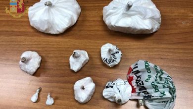 In auto con mezzo kg di cocaina