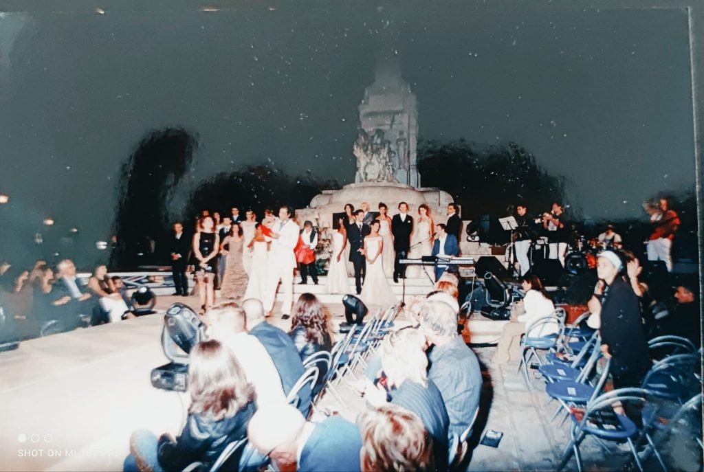 L'edizione di Portici d'Estate del 2003 quano doveva essere presente Lucio Dalla