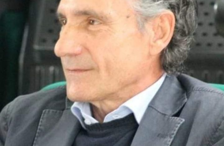 Secondo il nostro punto di vista, il mister potrebbe essere utile anche per il futuro, data la sua esperienza.