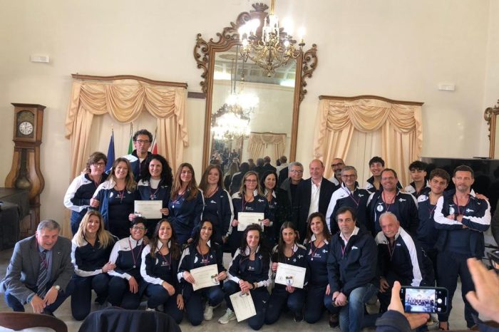 Canottaggio - Premiata la compagine femminile della Lega Navale Italiana di Taranto