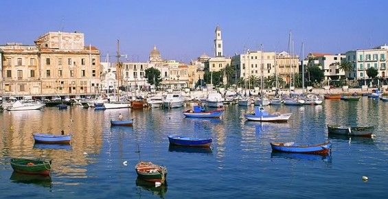 Tassa di soggiorno a Bari, la Federalberghi Puglia dice di no