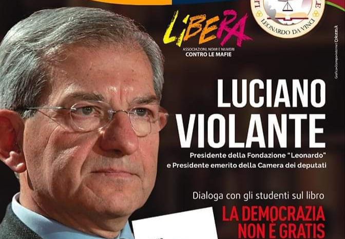 Maglie - Luciano Violante presenta agli studenti il suo nuovo libro “La democrazia non è gratis – i costi per restare liberi”