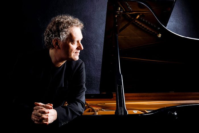 Il pianista Andrea Lucchesini per il Piano Festival 2023