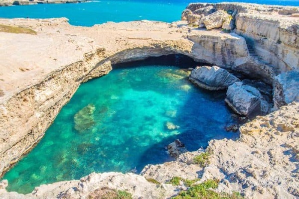 La Grotta della Poesia - un sogno d’amore tra mare e leggenda