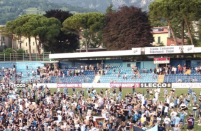 Il Lecco vince 3-1 e soffia la serie B al Foggia