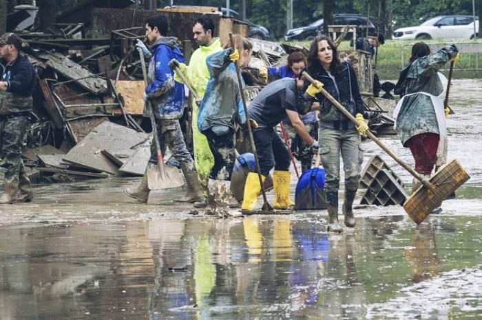 Colonna Mobile di Protezione Civile di Bari Interviene a Forlì per Soccorrere le Zone Alluvionate dell'Emilia Romagna
