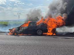 Incendio di un'auto a Andria