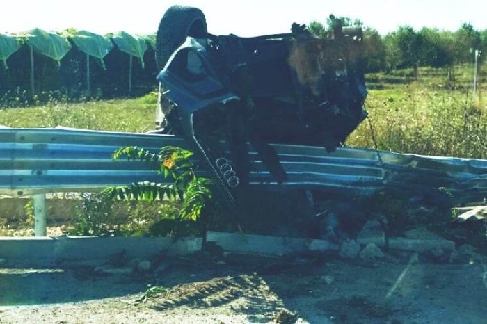 Incidente Stradale sulla Provinciale Andria-Trani: Auto Ribaltata al Rondò