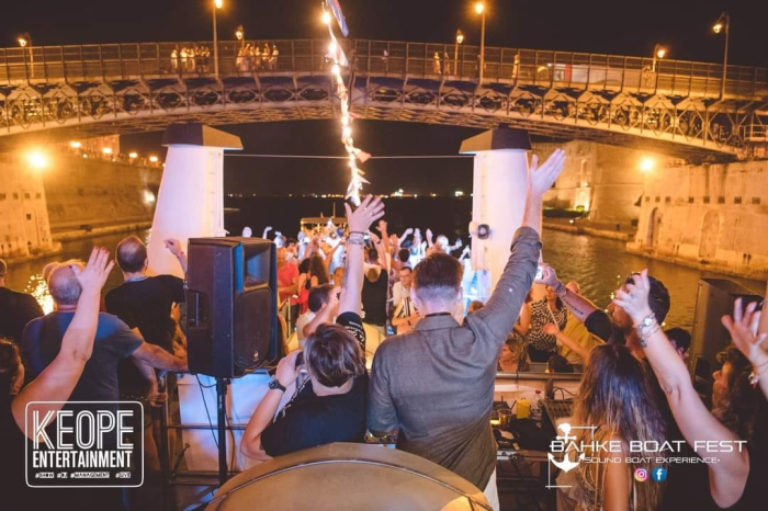 Taranto - Domenica 23 luglio tornerà  Bahke Boat Fest