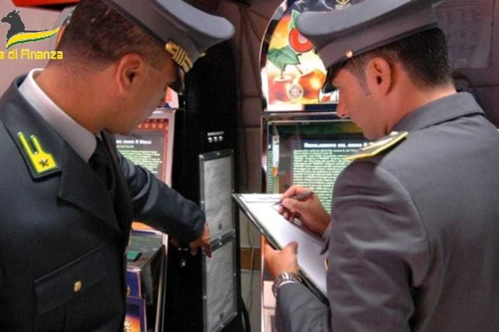 Controlli serrati per contrastare il gioco illegale e irregolare nel capoluogo jonico: sequestrate 27 Slot Machine
