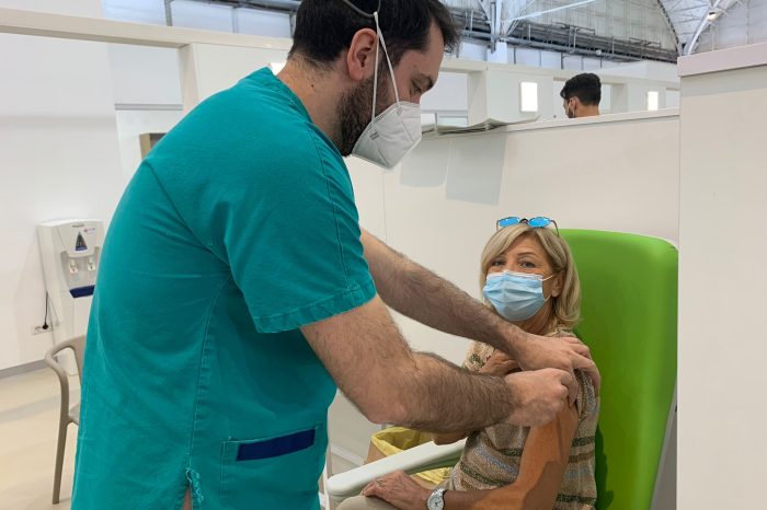 Avvio in Puglia della campagna vaccinazione antinfluenzale e anti-Covid