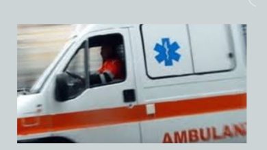 Auto si ribalta nella Bat