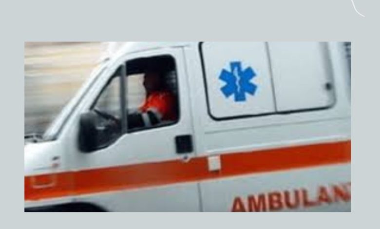 Auto si ribalta nella Bat