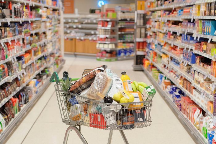 Come risparmiare sulla spesa in tempi di inflazione: i negozi che offrono sconti in Puglia
