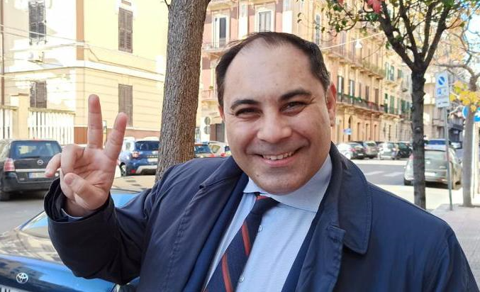 C'eravamo tanto amati - Il Sindaco di Taranto lascia il Partito Democratico