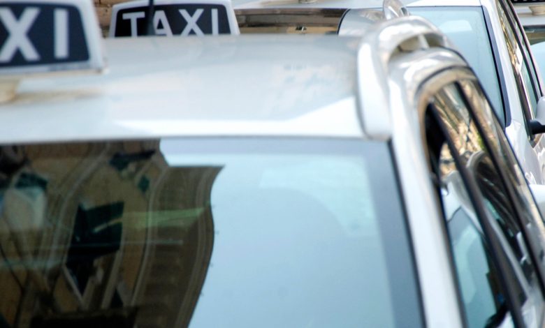 Controlli su Ncc e taxi abusivi a Bari