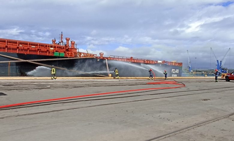 Esercitazione antinquinamento a Taranto