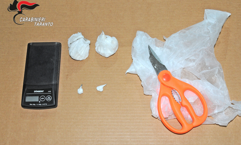 Crispiano arresto droga bar