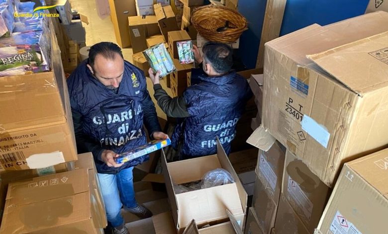 Sequestro Record di Fuochi Pirotecnici