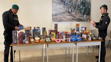 Sequestro articoli natalizi a Mattinata