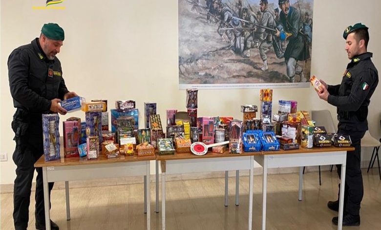 Sequestro articoli natalizi a Mattinata