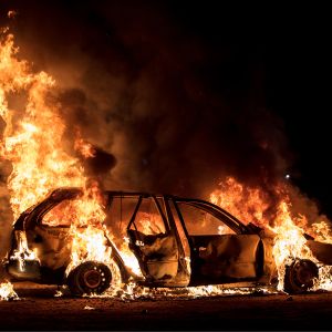 San Vito Dei Normanni: incendio devasta auto in centro