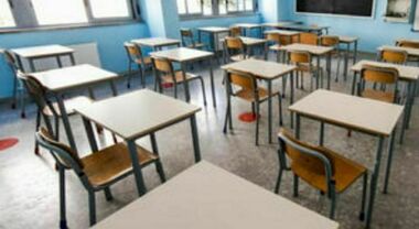 Aggressione al dirigente scolastico a Taranto: UIL Scuola condanna l'atto di violenza