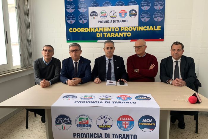 Centrodestra: Taranto non può essere rappresentata da soggetti che cambiano partito esclusivamente per interessi personali.