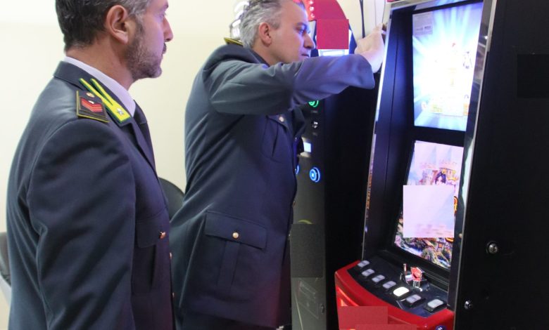 Sequestro giochi illegali Taranto