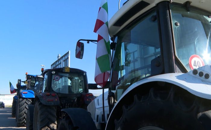 Protesta agricoltori, placata la marcia dei trattori della Bat a Bari
