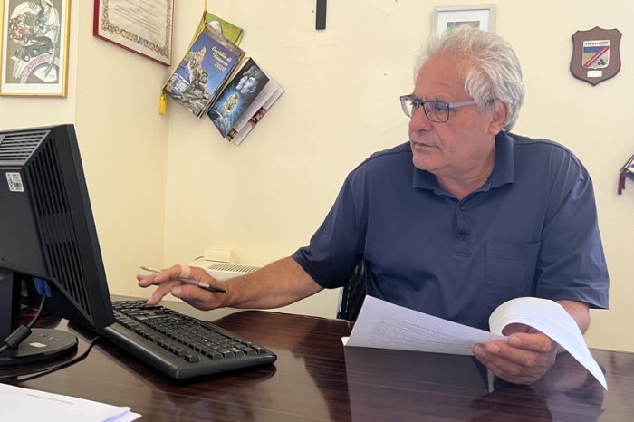 Il sindaco di Erchie rassegna le dimissioni dopo il terremoto amministrativo sulla sua giunta comunale.