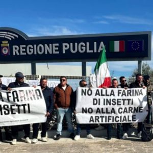Sit-in agricoltori a Bari