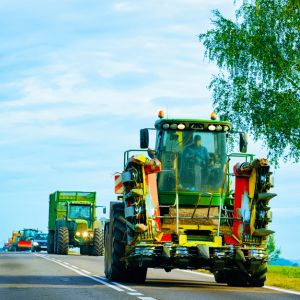 Trattori in piazza a Barletta: il grido degli Agricoltori contro le Politiche