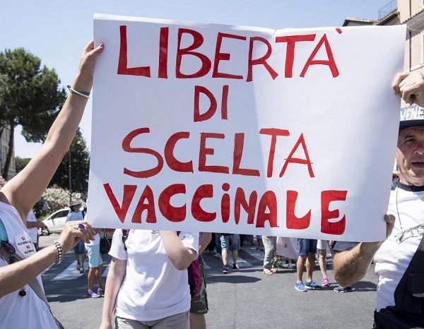 Il Giudice di Pace di Lecce annulla sanzione per violazione degli obblighi vaccinali