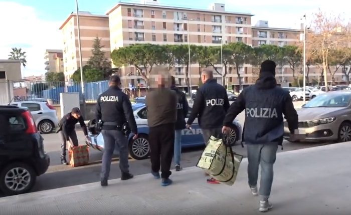 Arresto leader mafioso a Bari: scosse nel quartiere Japigia