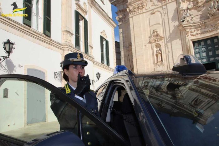 Reddito di cittadinanza: 20 indagati per frodi a Taranto