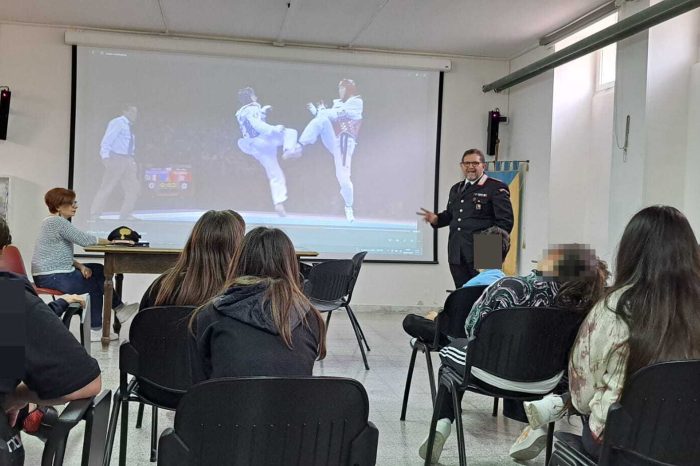 Legalità e giovani: incontro tra Carabinieri e studenti a Fasano