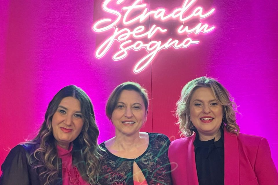 Da sinistra le fondatrici dell'Associazione Strada per un sogno Matilde Percolla, Stefania Tosca Luisa musto Milano 19.03.23 - decennale della onlus - Milano